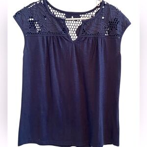 LILLY PULITZER Navy Crochet Detail Top Size XS